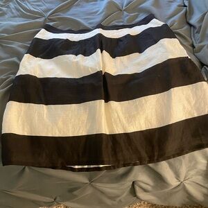 Chic Black and White Striped A-Line Skirt